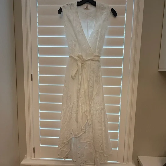 Rebecca Taylor Dresses | Rebecca Taylor Cream Plunge Neck Sleeveless Midi Dress | Color: Cream/White | Size: 0 | Flair_Forward's Closet Rebecca Taylor Dresses | Rebecca Taylor Cream Plunge Neck Sleeveless Midi Dress | Color: Cream/White | Size: 0 | Flair_Forward's Closet